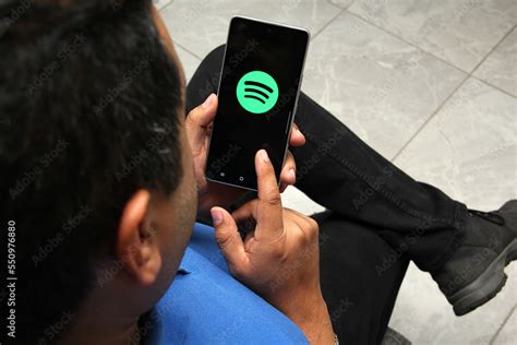 Millions of songs and podcasts around the world with Spotify